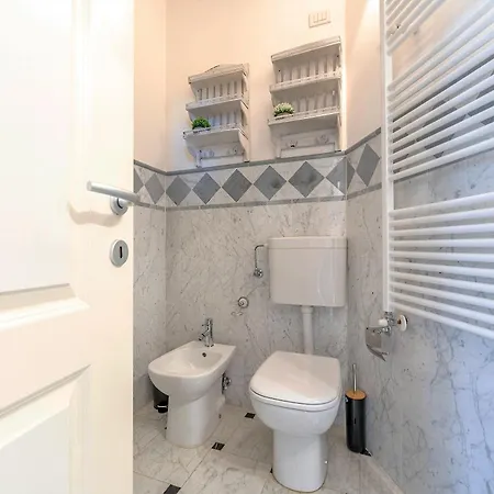 Apartment Genteel Scarlatti